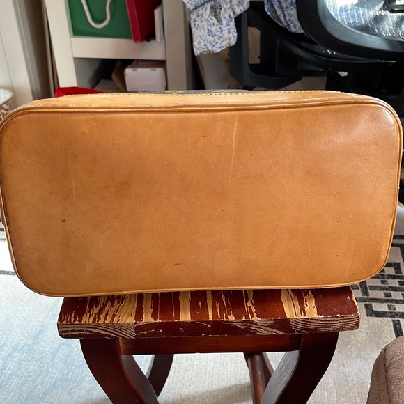 LOUIS VUITTON ALMA HAND MONOGRAM CANVAS - Picture 5 of 14